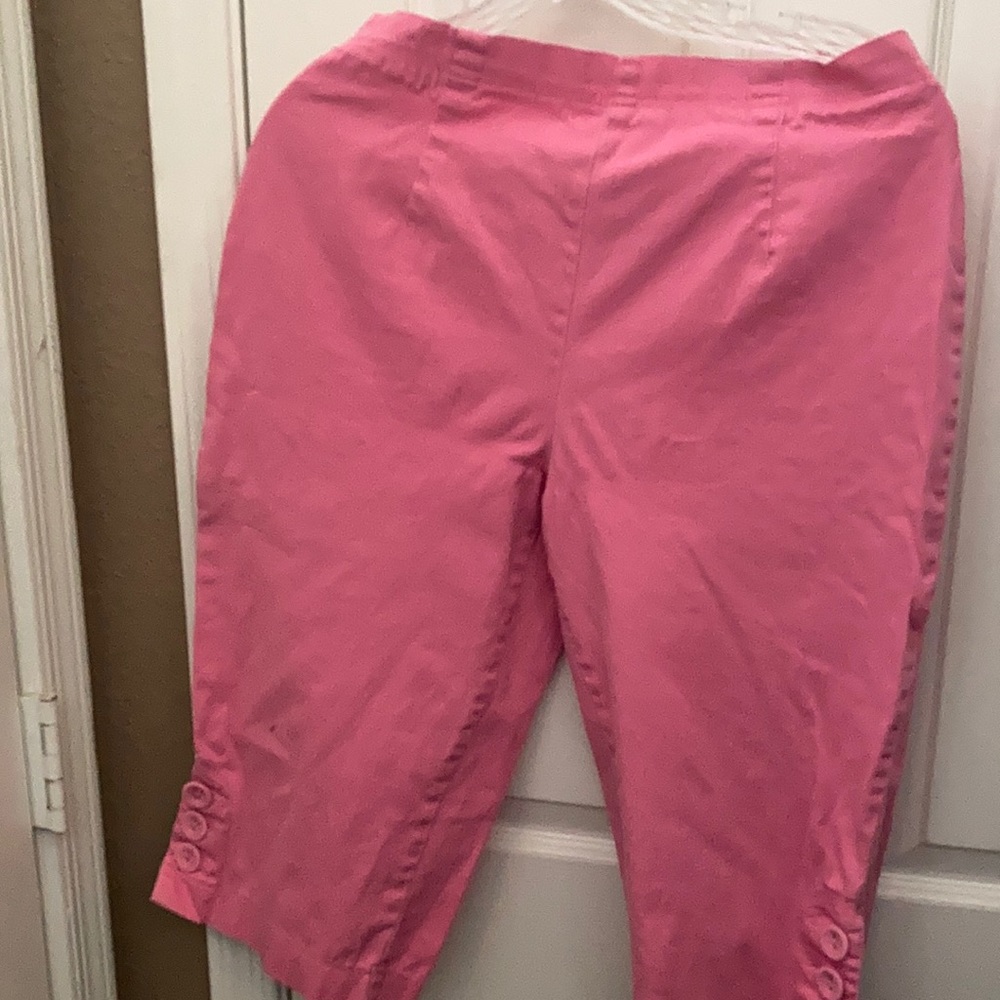 FINAL MARKDOWN Denim and company capris small